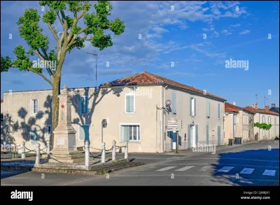 Quel village fait partie de la Charente-Maritime ?