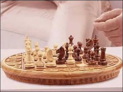 En combien de coups une partie miniature se finit-elle ?