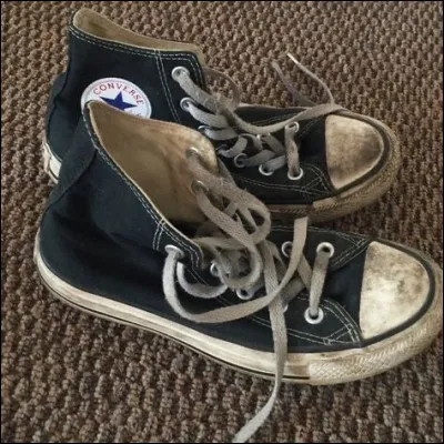 Si quelqu'un entre dans ta chambre avec ses chaussures d'extérieur, t'énerves-tu ?