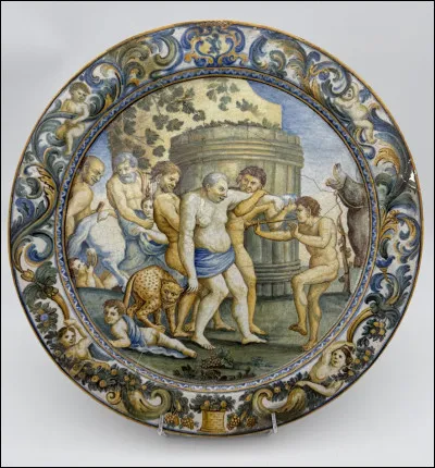 La fameuse faïence italienne du XVe siècle provient de la ville de...