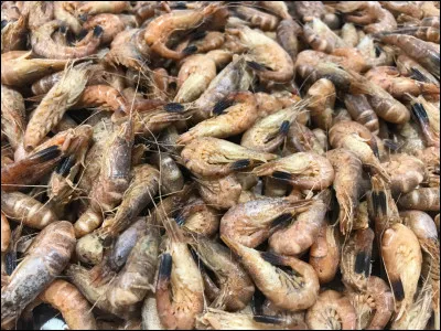 Vous aimez les crevettes, c'est l'heure de l'apéro ! mais quel en est le nom initial, venu du dialecte normand ?