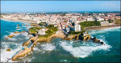 Comment s'appellent les habitants de Biarritz  ?