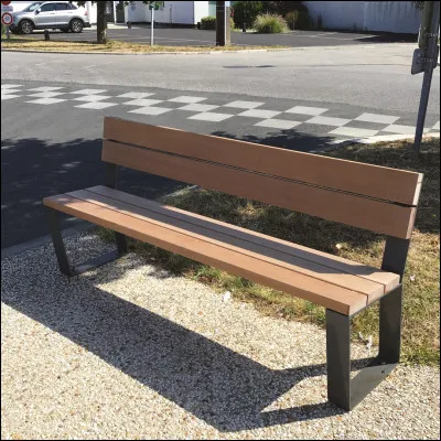 Une ville a installé des bancs qui changent de couleur selon lhumeur :