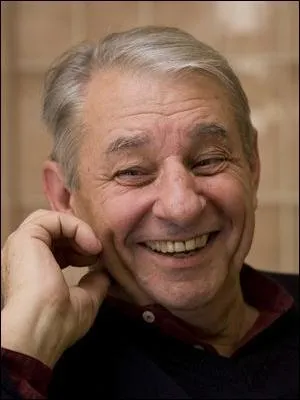 Louis de Funs dit dans un film 'Mais vous tes juif Salomon', c'est Henri...