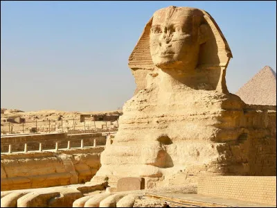 Ce monument porte le nom d'une race de chat. Laquelle ?