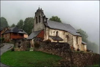 Notre promenade prend fin dans le Couserans, près de l'église Saint-Étienne, à Uchentein. Ancienne commune Ariégeoise, elle se situe dans l'ex région...