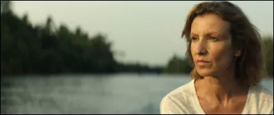 D'après le titre d'un film de 2024 avec Alexandra Lamy, de quelle couleur est "la promesse" ?