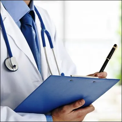 Quelle spécialité médicale compte parmi ses sous-spécialités la phlébologie ?