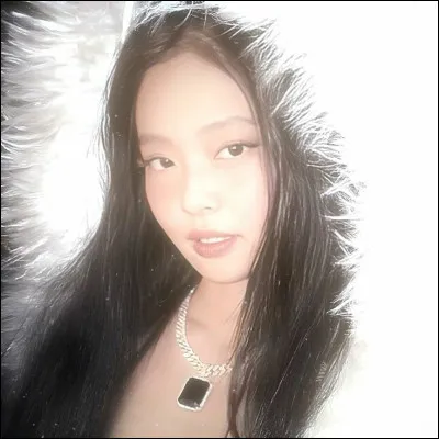 Où a-t-elle déménagé à l'âge de ses 9 ans ?