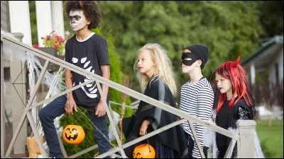 Que demandent les enfants d&eacute;guis&eacute;s qui toquent aux portes ?