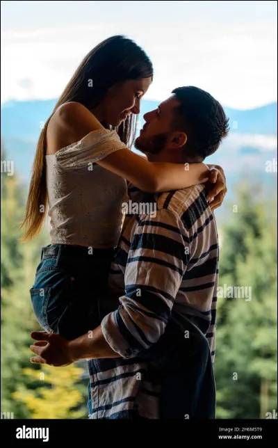 Et pour finir, quand il ou elle est loin, le ou la voudrais-tu proche de toi, ou m&ecirc;me &agrave; c&ocirc;t&eacute; de toi ?