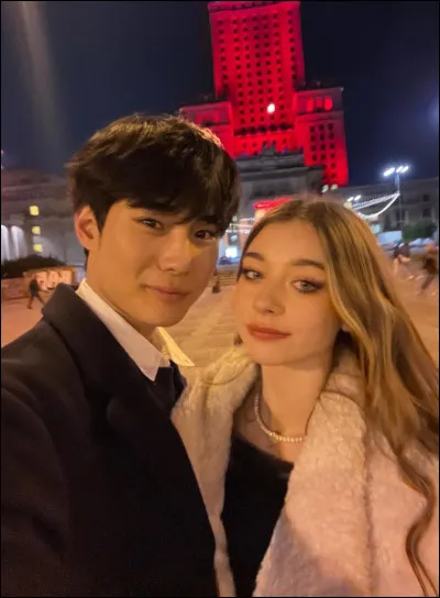 Le soir, tu veux impressionner ton/ta crush coréen(ne). Quel look choisis-tu ?