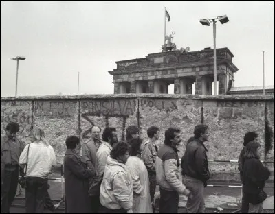 Quand le mur de Berlin est-il tomb&eacute; ?