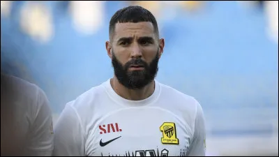 Qui est le joueur ayant inscrit le plus de buts en sélection ?