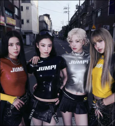 Veux-tu quelle soit avec d'autres personnes ?