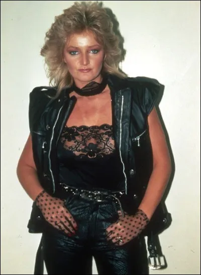 Qui est cette chanteuse britannique de rock, de pop et de country, célèbre pour da voix rocailleuse ?