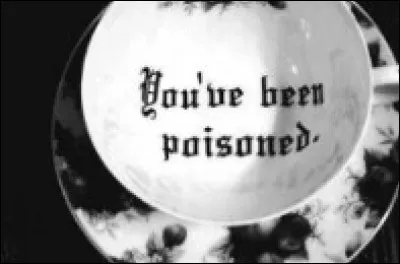 Lors de la journée dévaluation, qui a agi comme si elle était Violet Sorrengail lorsquune première année a entendu le nom, et a été tuée par lassassin qui essayait de trouver Violet ?