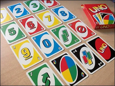 Combien y a-t-il de cartes dans le jeu du "Uno" ?