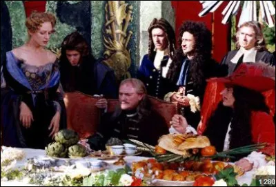 Dans le film "Vatel" de Roland Joffé sorti en 2000, qui incarne le cuisinier Vatel ?