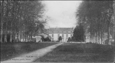 Le plafond du salon Apollon, du château de Versailles a été peint par...