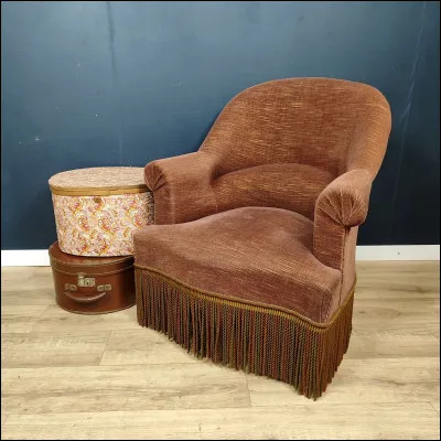 Quel nom d'animal porte un treuil à trois roues ?