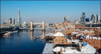 Quel fleuve traverse Londres ?