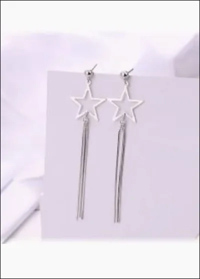 D&eacute;j&agrave;, pr&eacute;f&egrave;res-tu les boucles d'oreilles en argent ou dor&eacute;es ?