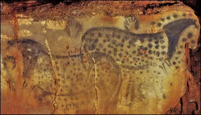 Les peintures pariétales (telles que Niaux, Pech Merle ou Lascaux) ont été réalisées ...