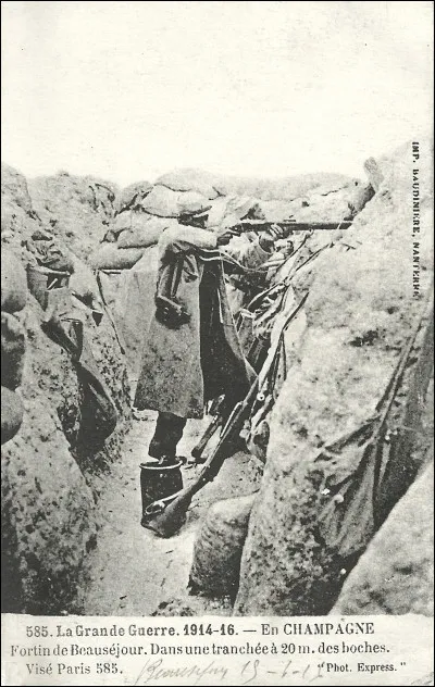 À combien de reprises, le Fortin de Beauséjour a-t-il été repris en 1915 ?