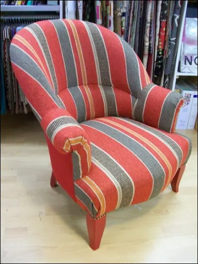 Quel nom de batracien est donné à ce fauteuil ?