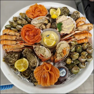 Dans quelle chanson, Brigitte Bardot parle-t-elle de coquillages et crustacés ?