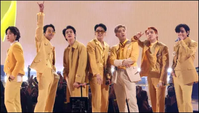 Quel est le nom de naissance de J-Hope ?