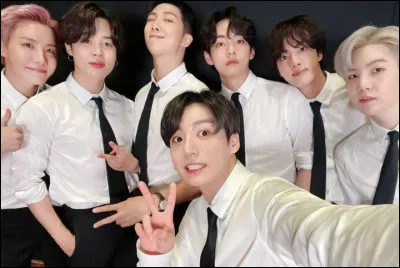 Quel album de BTS a été le premier à atteindre le sommet du Billboard 200 ?