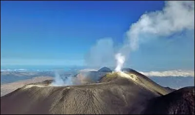 O&ugrave; se trouve l'Etna, un volcan actif ?
