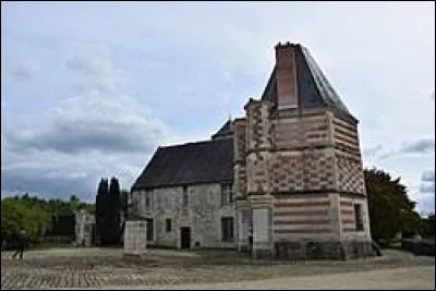 Vous avez ici le manoir du Plessis-aux-Bois, à Vauciennes. Commune Isarienne, elle se situe en région ...