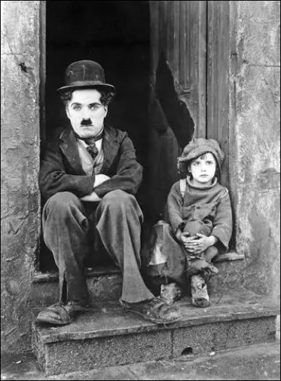 En quelle année fut réalisé "The Kid" avec Charlie Chaplin ?