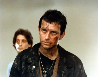 Quel acteur est à l'affiche du film "Le Faucon", sorti en 1983 ?