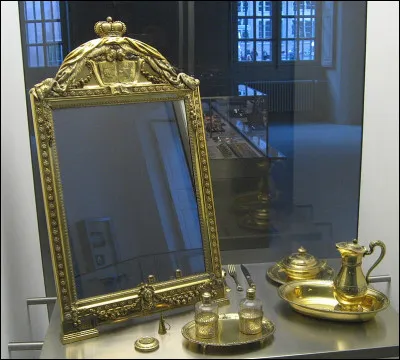 Combien y a-t-il de lettres dans la commune ayant le nom le plus long ?