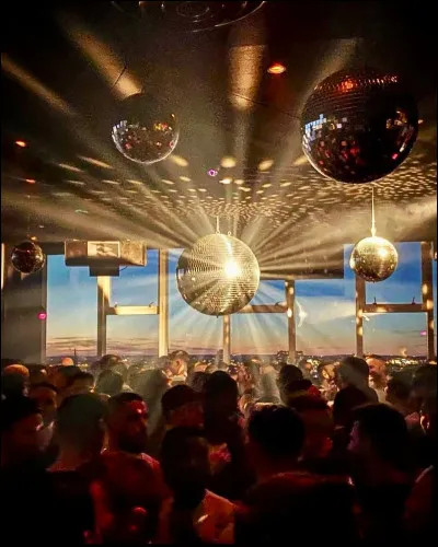 As-tu le cur à la fête  ?