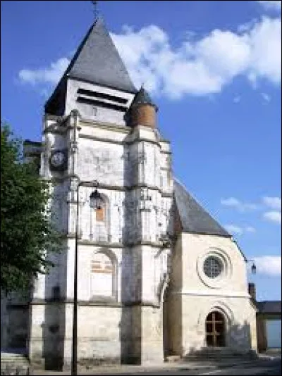 Je vous attends maintenant devant l'église Saint-Nicolas-et-Notre-Dame (dans laquelle est implantée la mairie), à Catillon-Fumechon. Village des Hauts-de-France, dans l'arrondissement de Clermont, il se situe dans le département ...