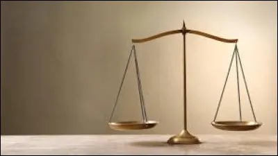 Quel tribunal a jugé les crimes de guerre commis pendant les conflits ?