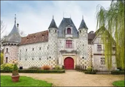 Dans quel département irez vous pour visiter le château de Saint-Germain-de-Livet ?