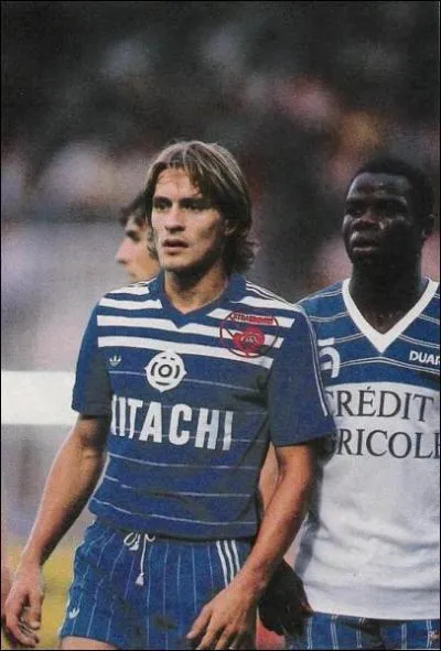 Champion de France avec Monaco et Nantes et vainqueur de la Coupe de France avec Nantes et Metz , c'est ric ...