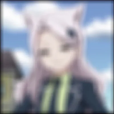 Qui est ce personnage flouté ?