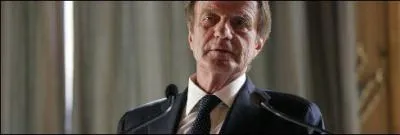 De passage  New York, Bernard Kouchner a fustig 'l'esprit franais' qu'il trouve 'pnible'. Comment le dfinit-il ?