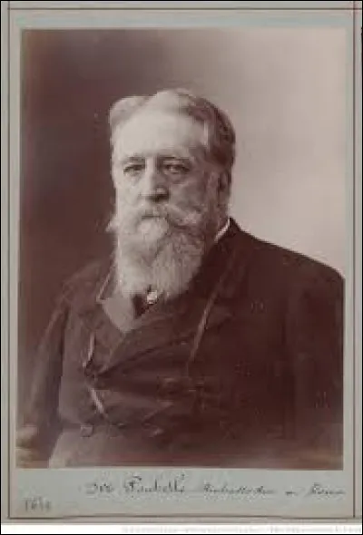 Quel est le nom du préfet du département de la Seine qui à partir de 1883 a pris des décisions en vue d'améliorer l'hygiène de la ville de Paris ?