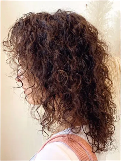 As-tu souvent les cheveux détachés ?