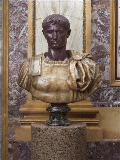 Qui a été le premier empereur romain ?