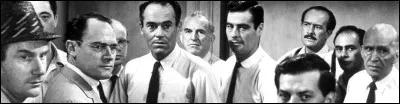 Dans le film "Douze Hommes en colère" de Sidney Lumet qui joue le rôle du juré qui renverse la sentence ?