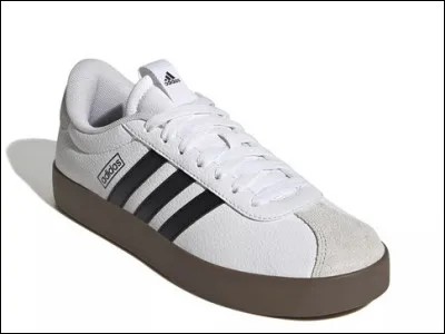 La marque d'articles de sport Adidas a-t-elle un rapport avec le nom de son fondateur ?